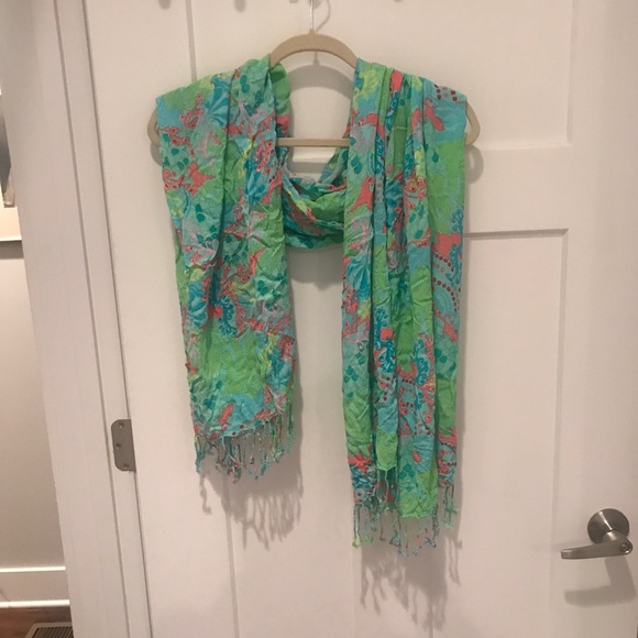 Lilly Pulitzer Murfee scarf wrap